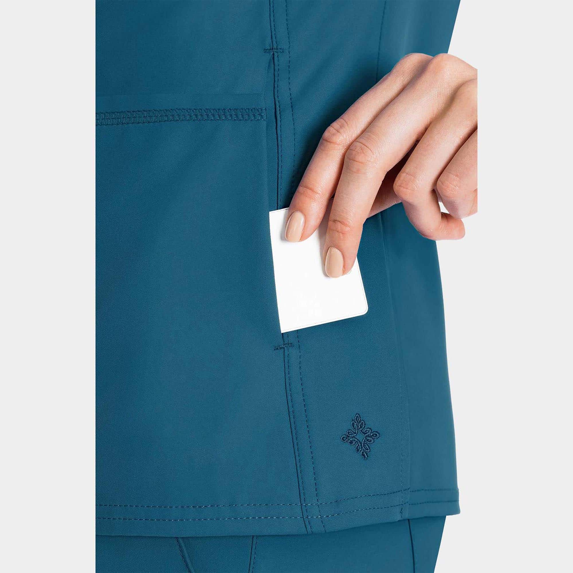 MC-Insight-Side-Pocket-Top-MC2468_CARI_Pocket-Detail.jpg MC Insight Side Pocket Top MC2468 CARI Pocket Detail