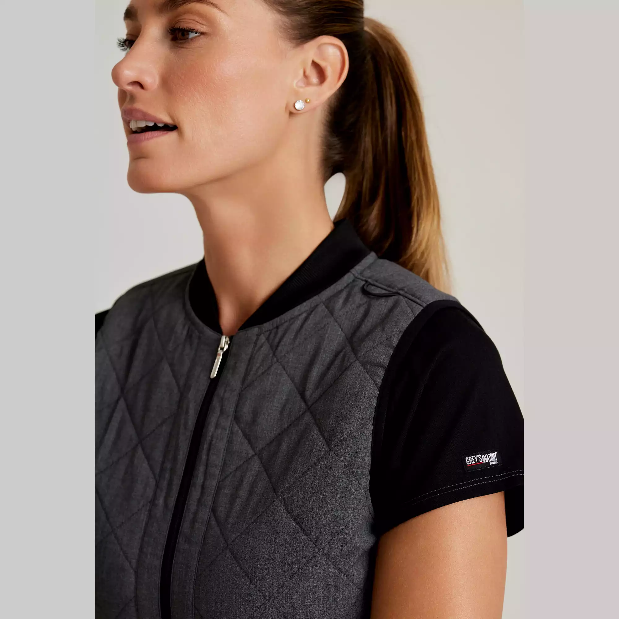 Greys-Anatomy-Spandex-Stretch-Womens-2-Pocket-Two-Toned-Quilted-Vest-GRSV845-Black-Two-Tone-05.webp