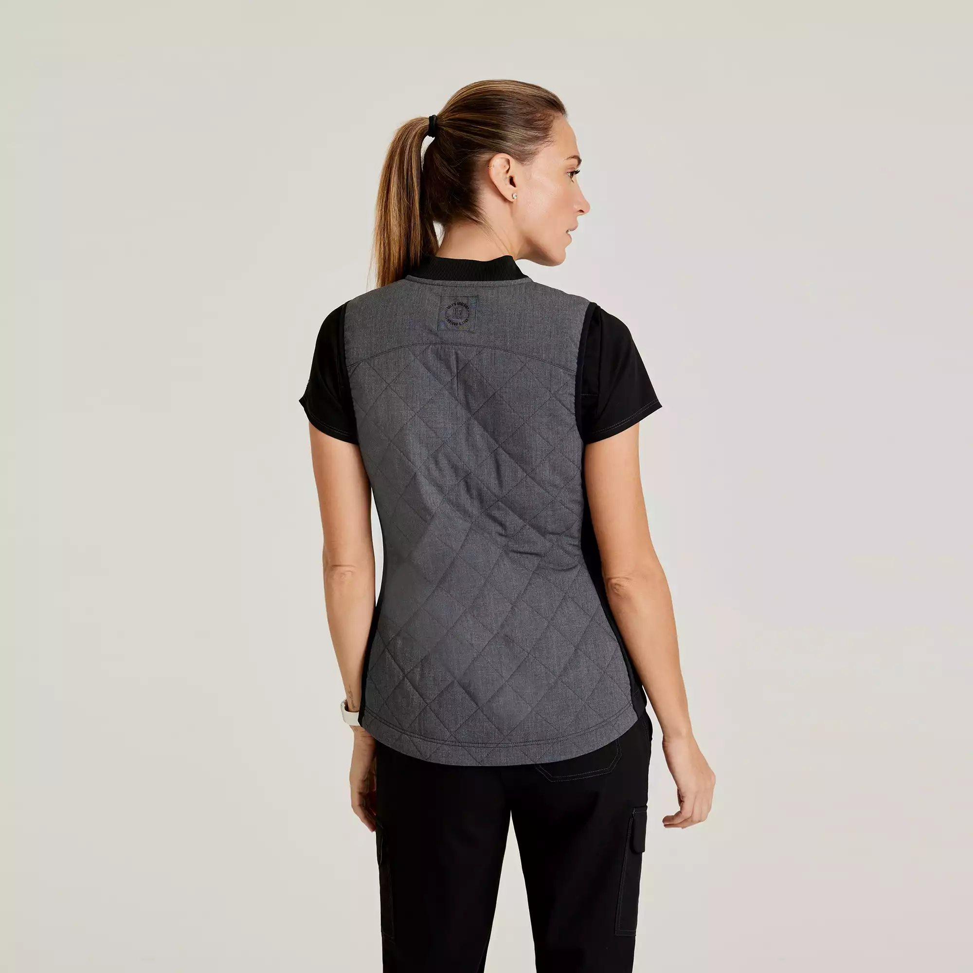Greys-Anatomy-Spandex-Stretch-Womens-2-Pocket-Two-Toned-Quilted-Vest-GRSV845-Black-Two-Tone-02.webp
