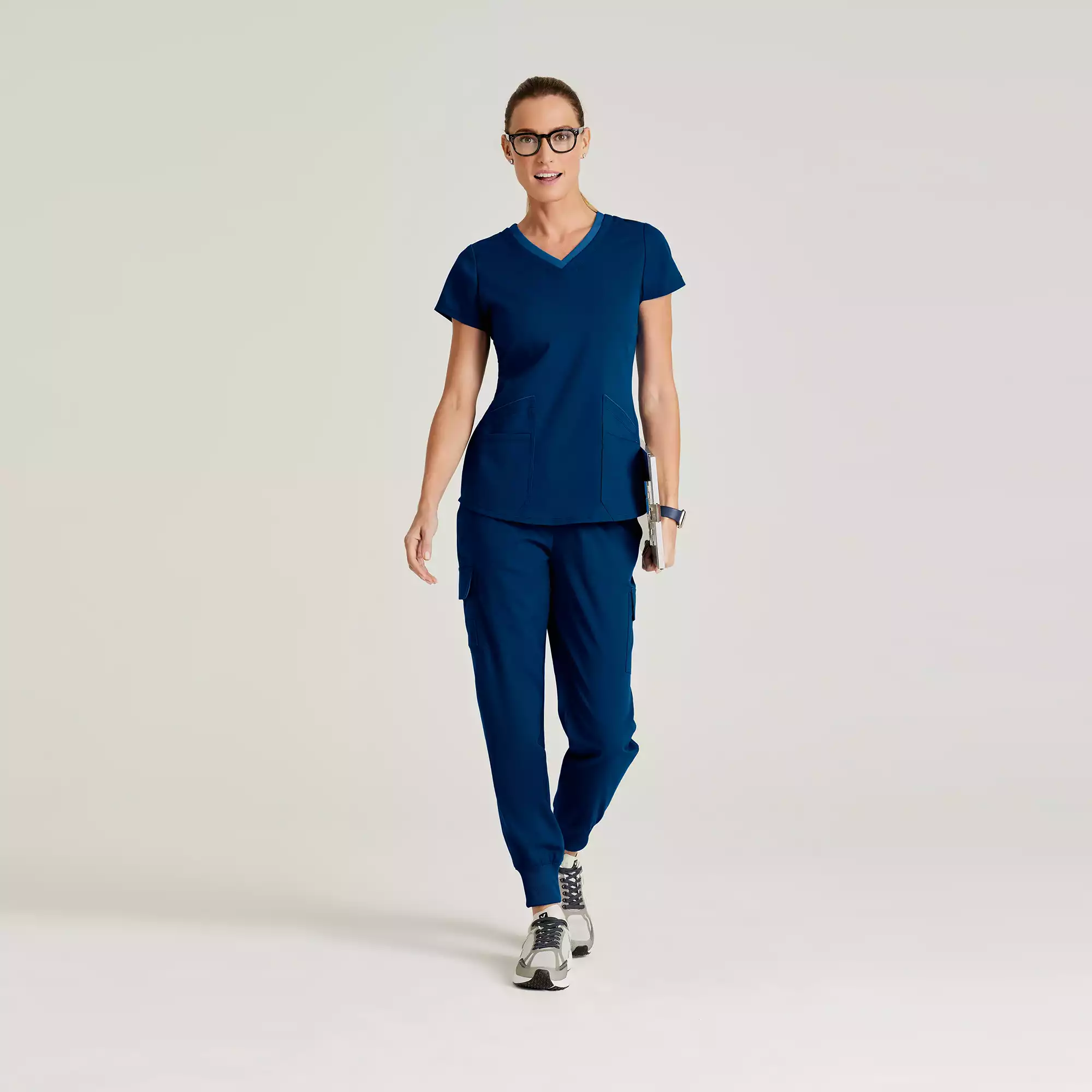 Greys-Anatomy-Spandex-Stretch-Womens-4-Pocket-Two-Toned-V-neck-Top-GRST194-Indigo-03.webp
