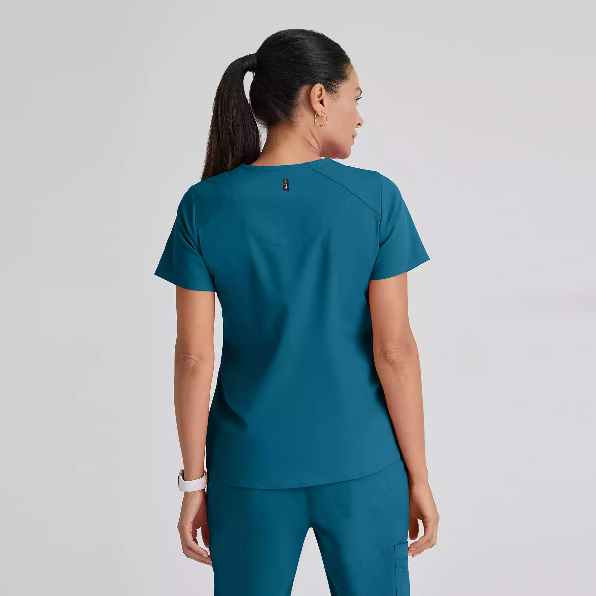 Greys-Anatomy-Spandex-Stretch-Emma-Top-4-Pocket-Scrub-Top-GRST011-Bahama-02.webp